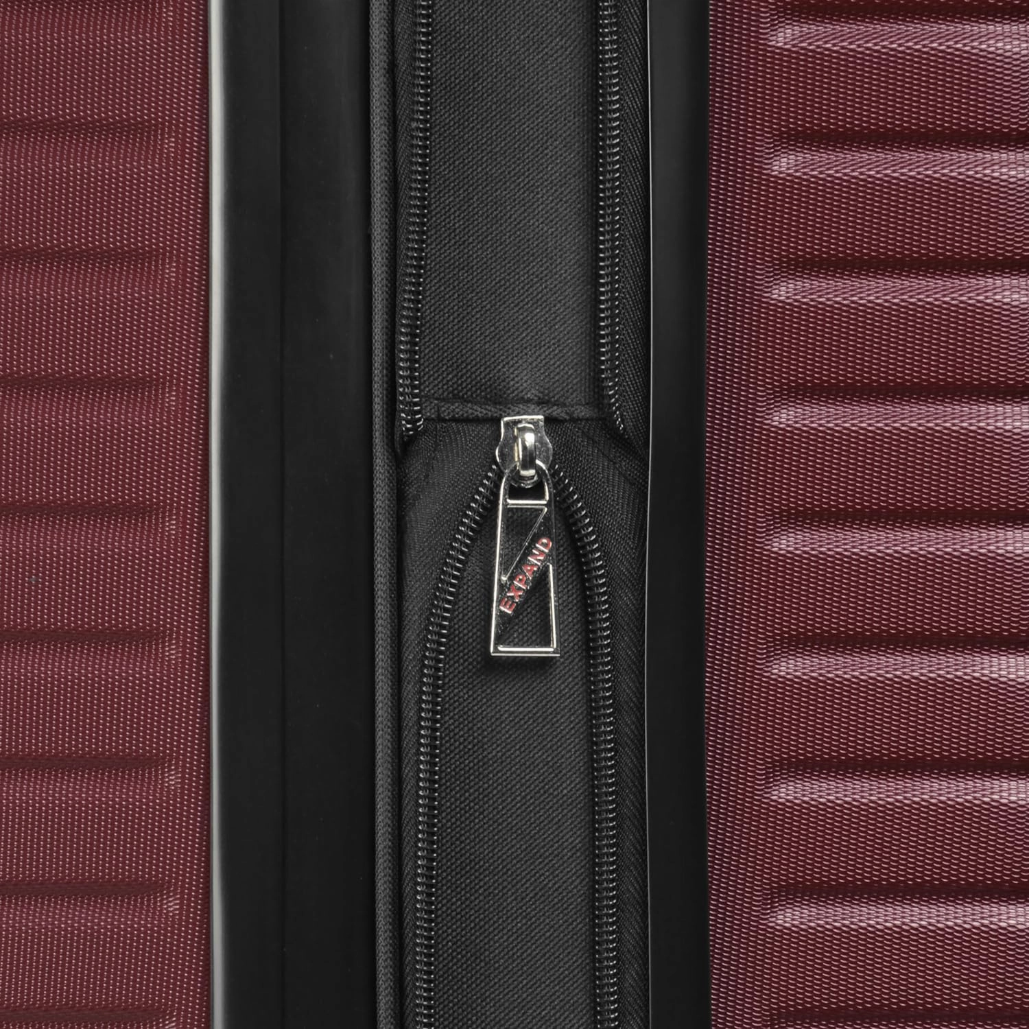TOTAL TRAVELWARE Everest Expandable Hardsided Spinner, 20-Inch Carry-On