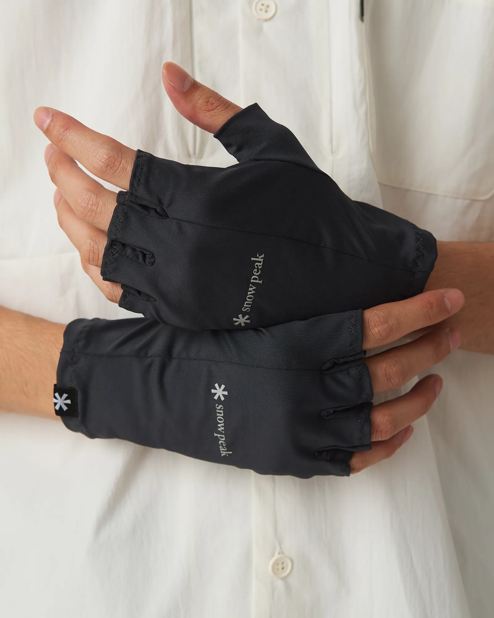 Search For Clearance Stream UV Shield Glove up to 80% off, select our newest Items, more surprise for you.