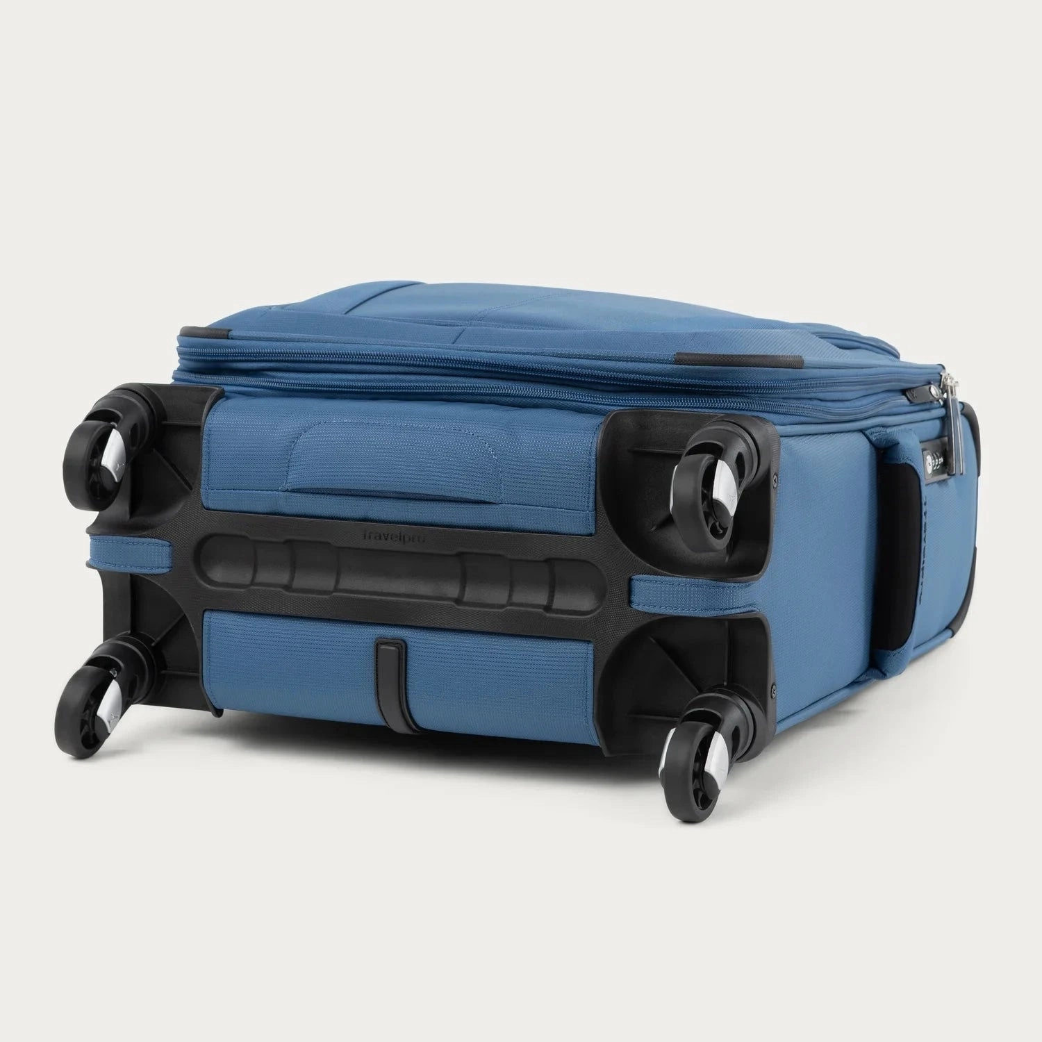 Travelpro Maxlite 5 International Carry-On Spinner Luggage