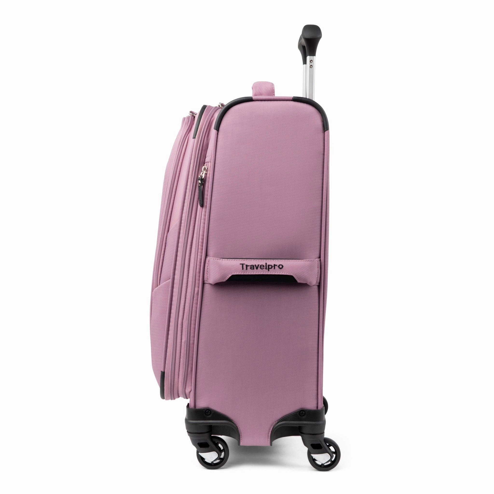 Travelpro Maxlite 5  Lightweight 21" Expandable Carry-On Spinner