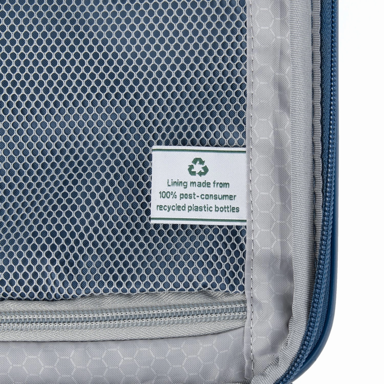 Travelpro Maxlite Air Medium Check-in Expandable Hardside Spinner Luggage