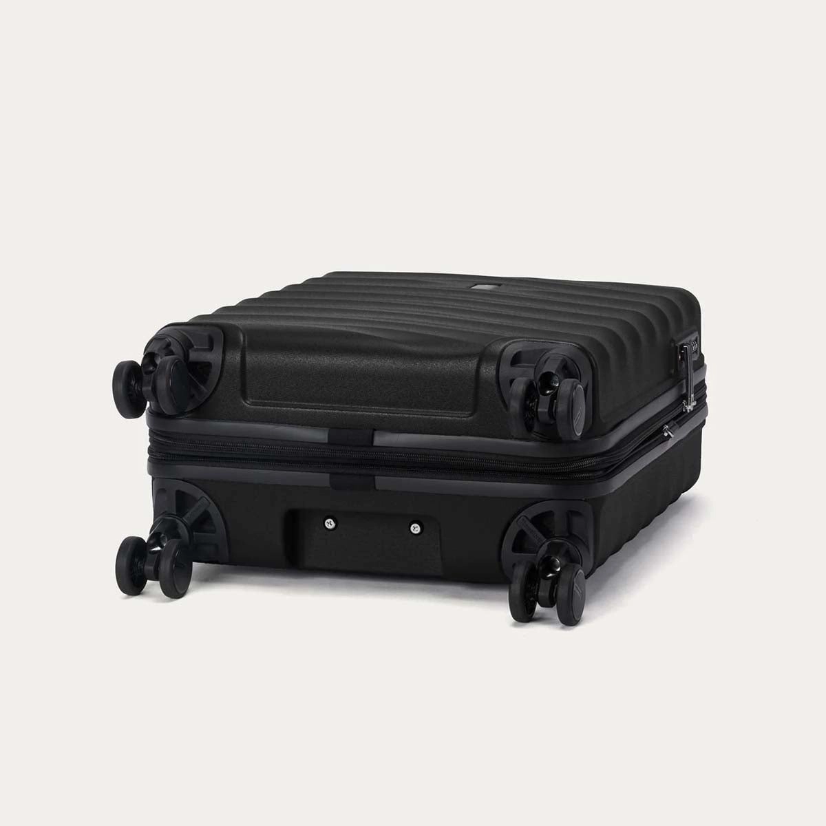 Travelpro Maxlite Air V2 International Carry-On Hardside Spinner