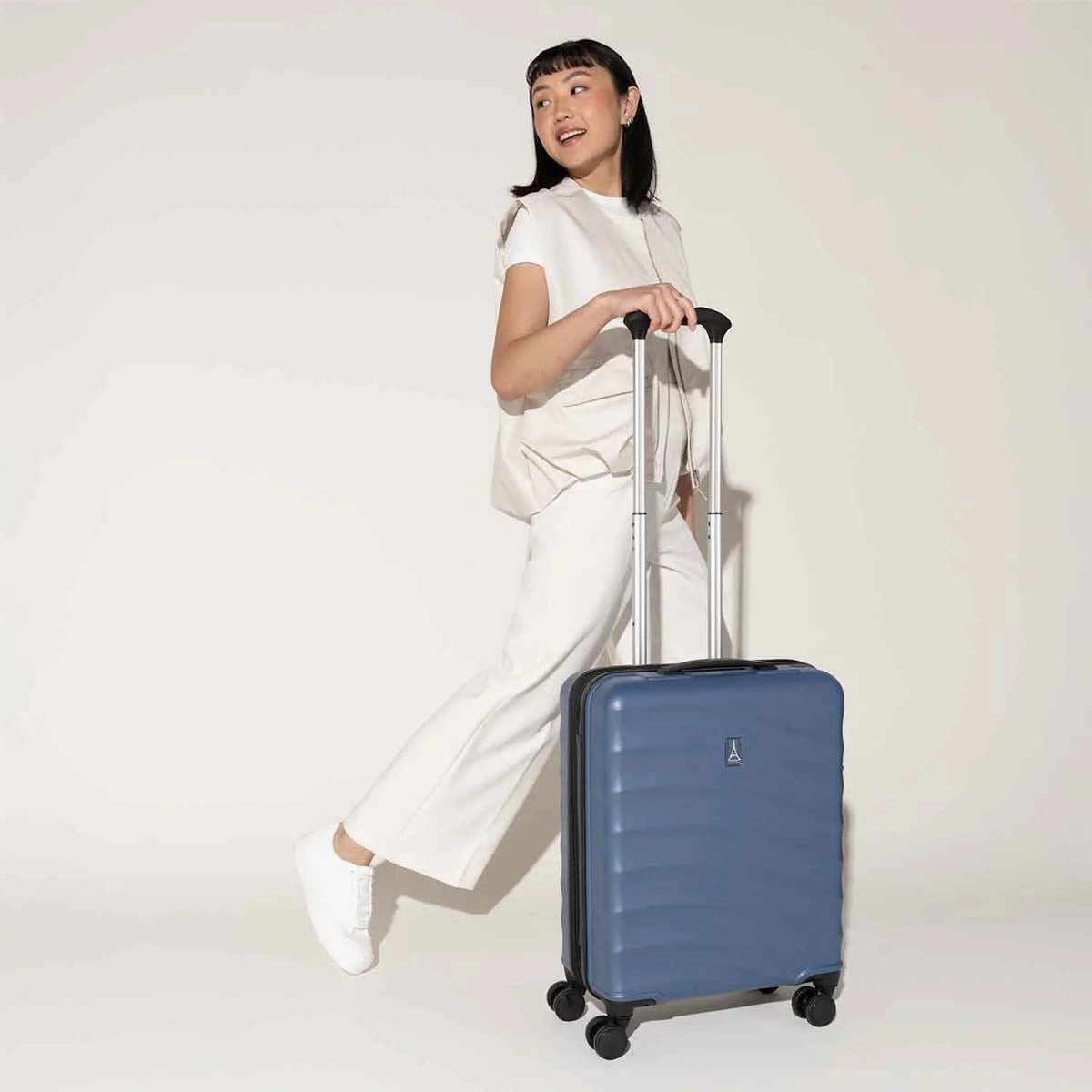 Travelpro Maxlite Air V2 International Carry-On Hardside Spinner