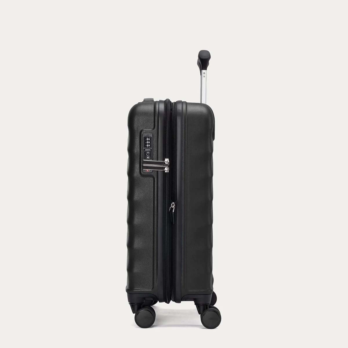 Travelpro Maxlite Air V2 International Carry-On Hardside Spinner