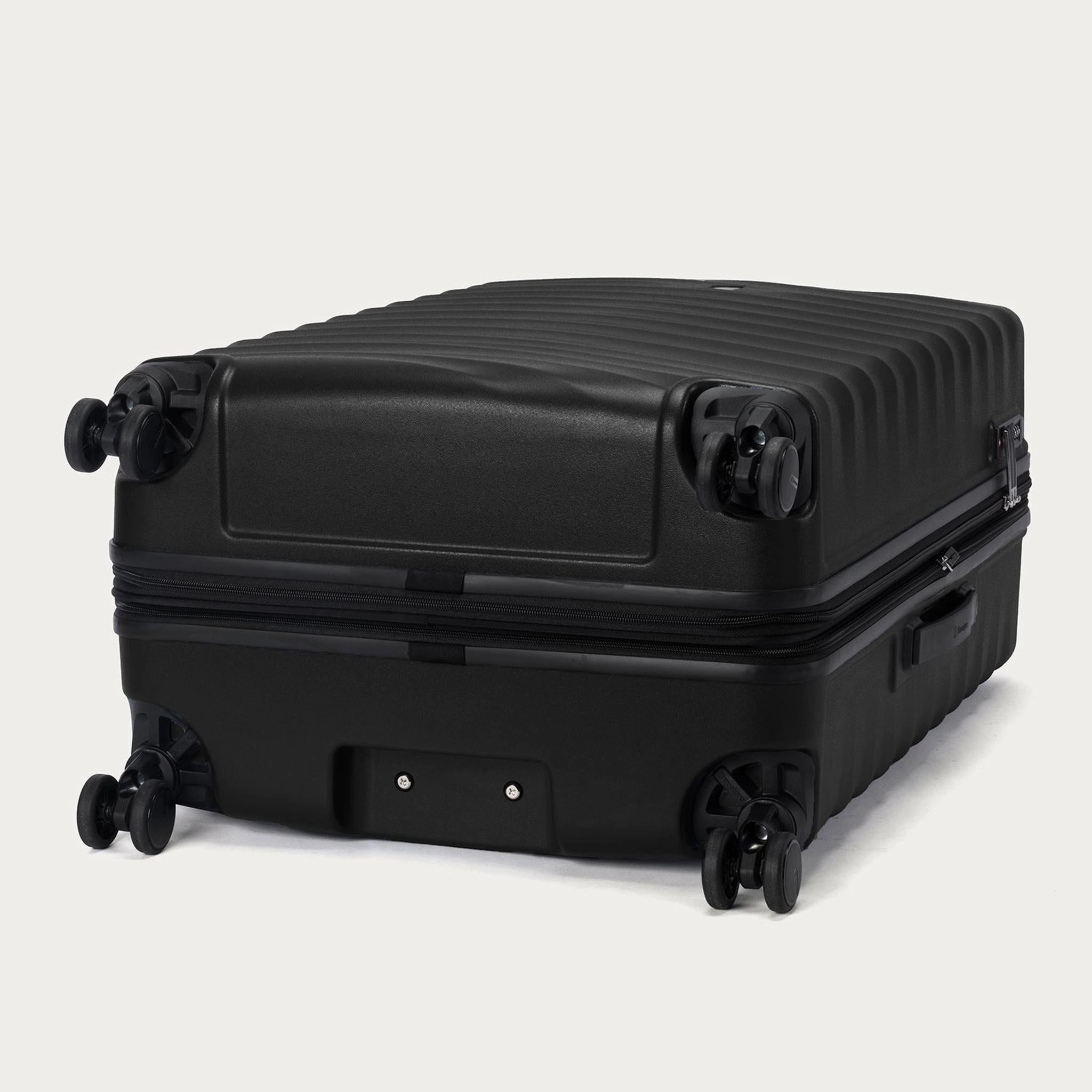 Travelpro Maxlite Air V2 Large Check-in Expandable Spinner