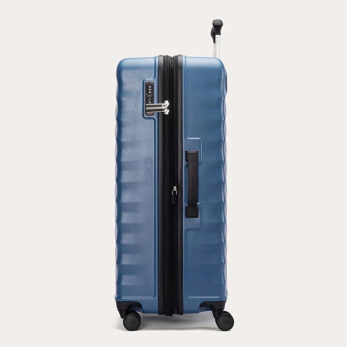 Travelpro Maxlite Air V2 Large Check-In Hardside Spinner
