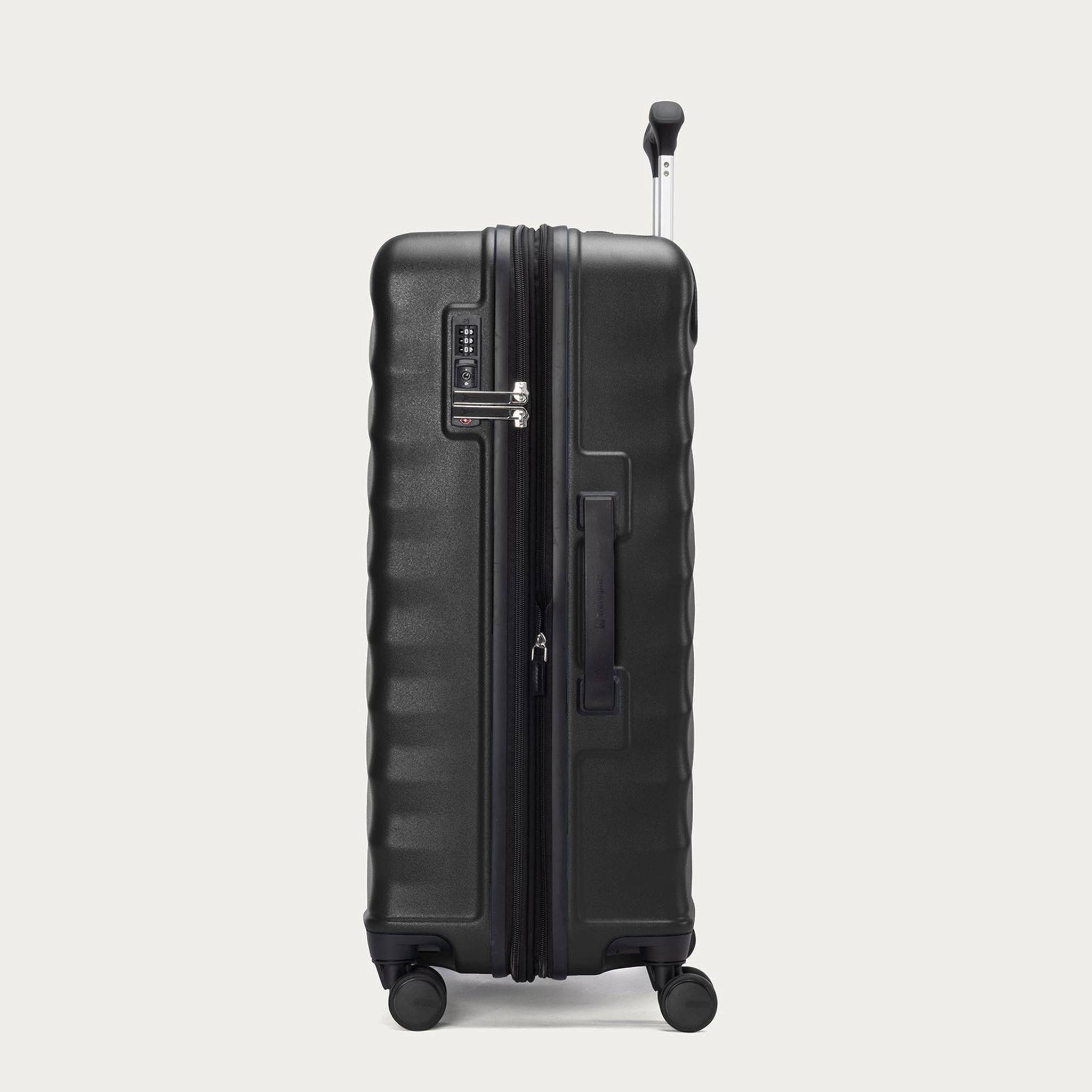 Travelpro Maxlite Air V2 Medium Check-in Expandable Spinner