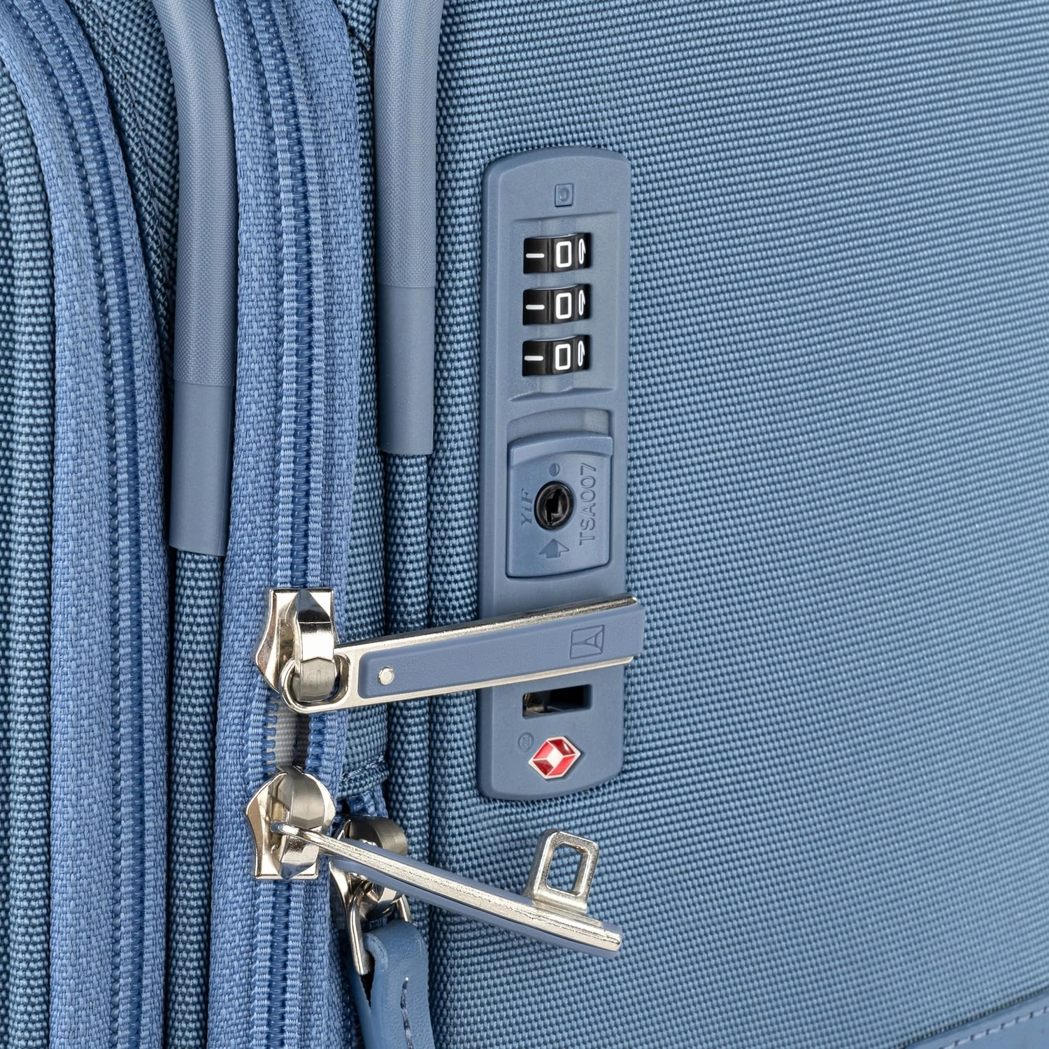Travelpro Versapack   Lightweight Softside Expandable 25-Inch Medium Checked Spinner Suitcase