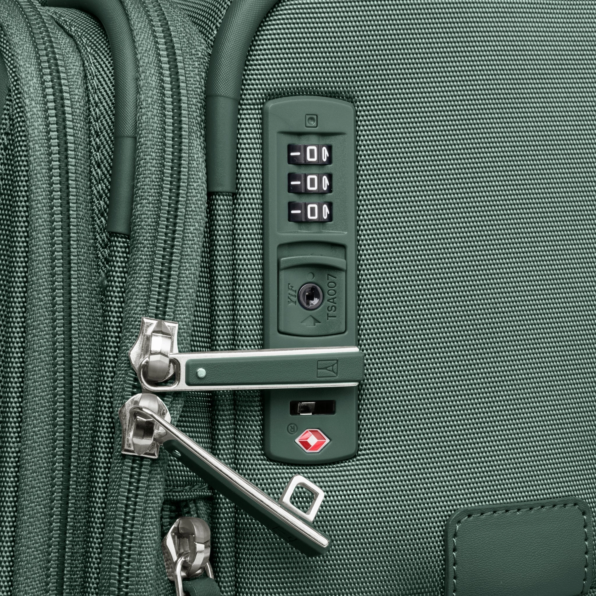 Travelpro VersaPack  Carry-on Expandable Spinner
