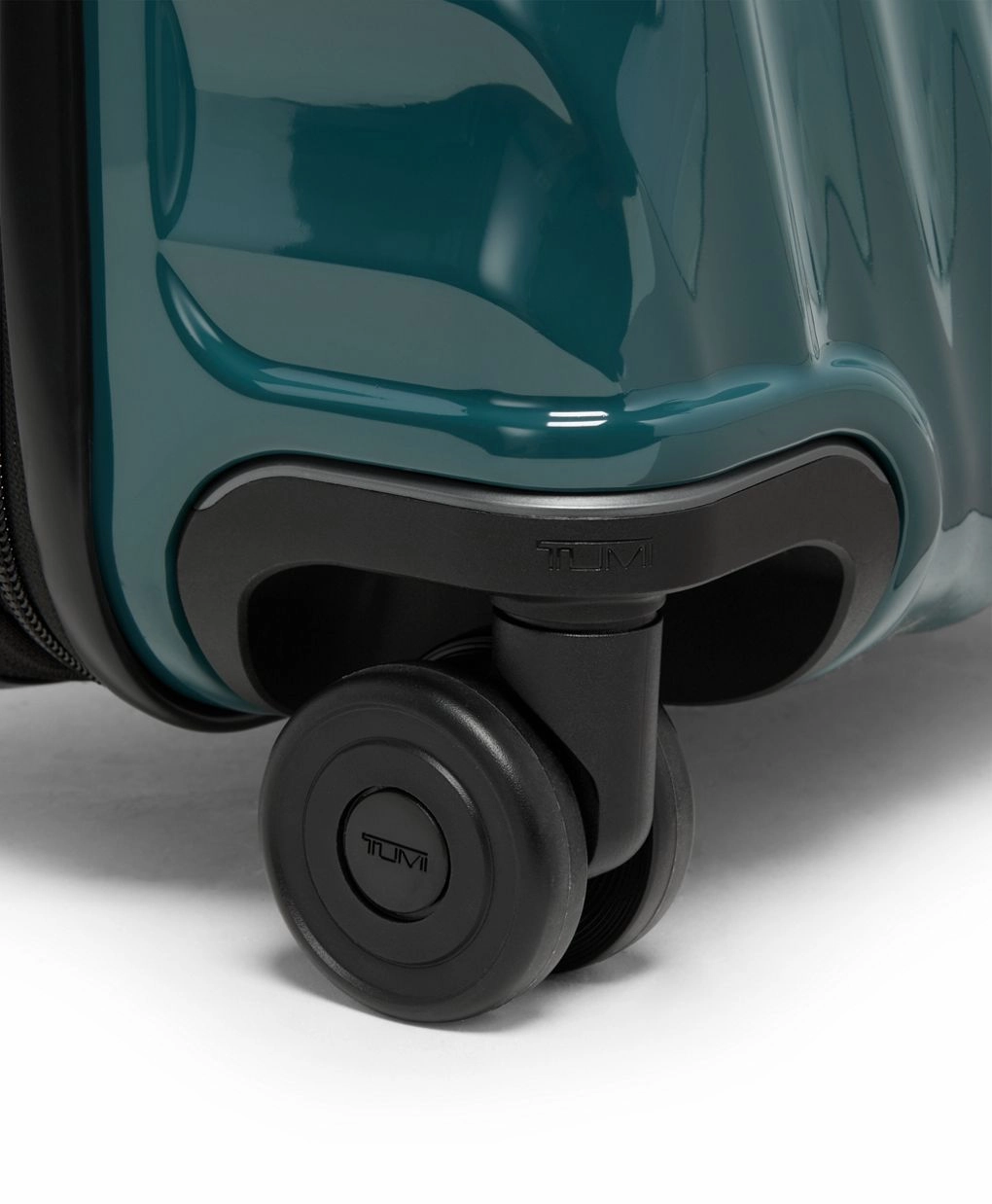 Tumi 19 Degree International Expandable 4 Wheeled Carry-On