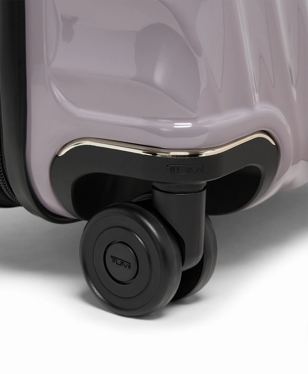 Tumi 19 Degree International Expandable 4 Wheeled Carry-On
