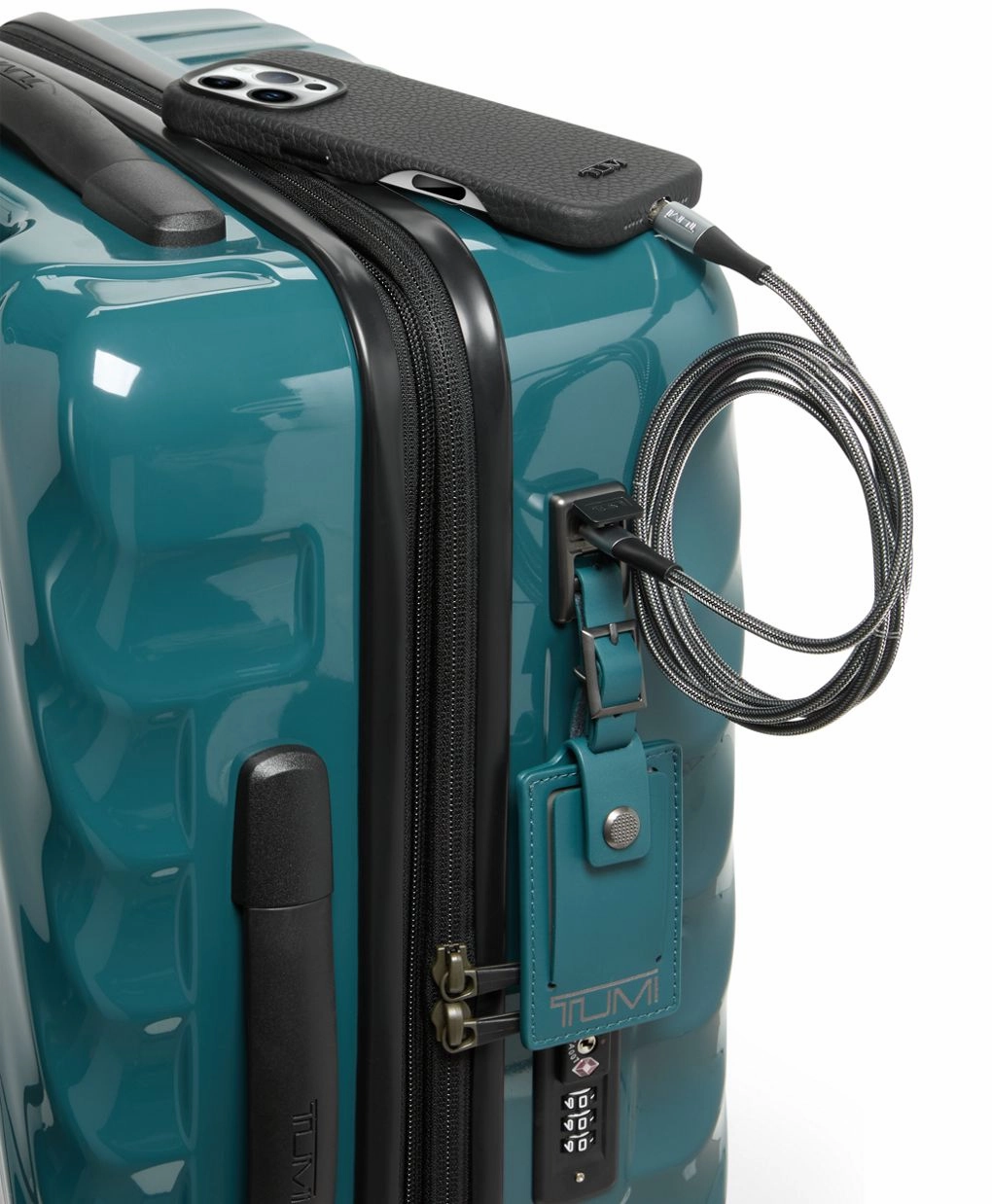 Tumi 19 Degree International Expandable 4 Wheeled Carry-On