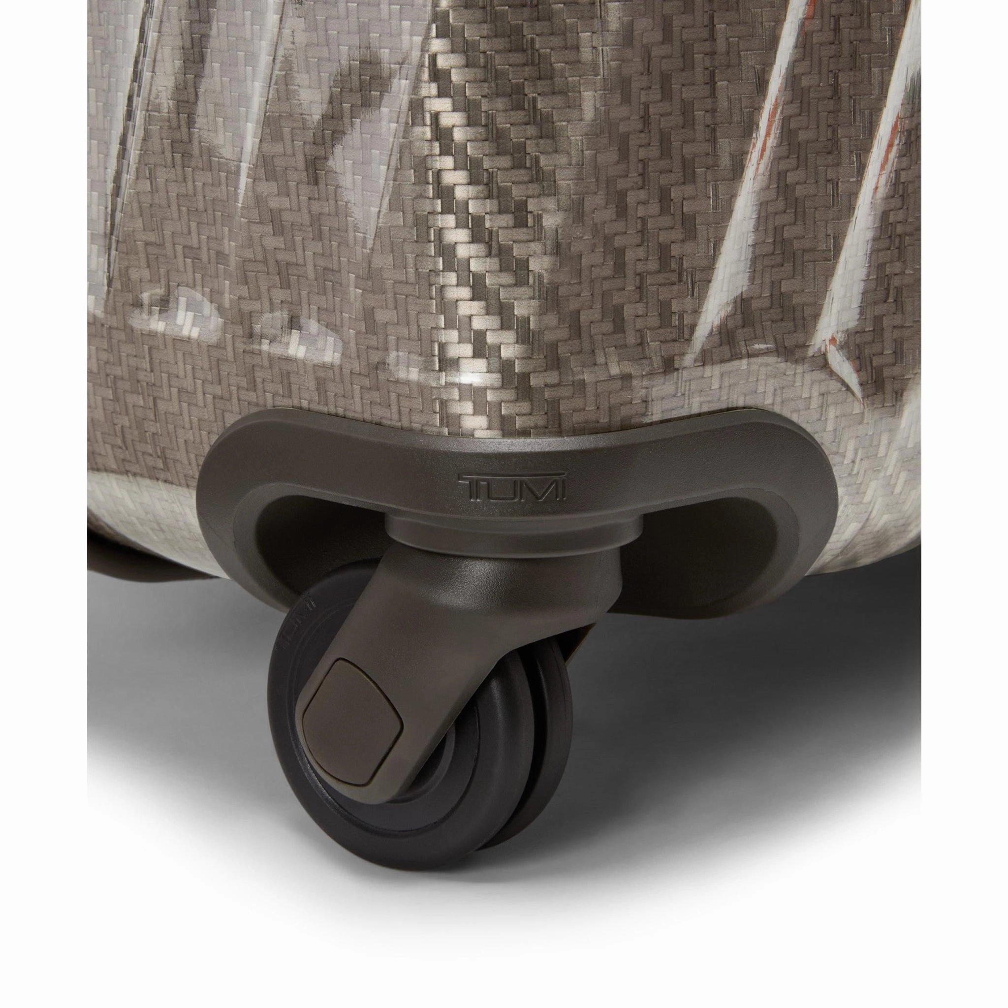 TUMI 19 Degree Lite Extended Trip 4 Wheeled Packing Case