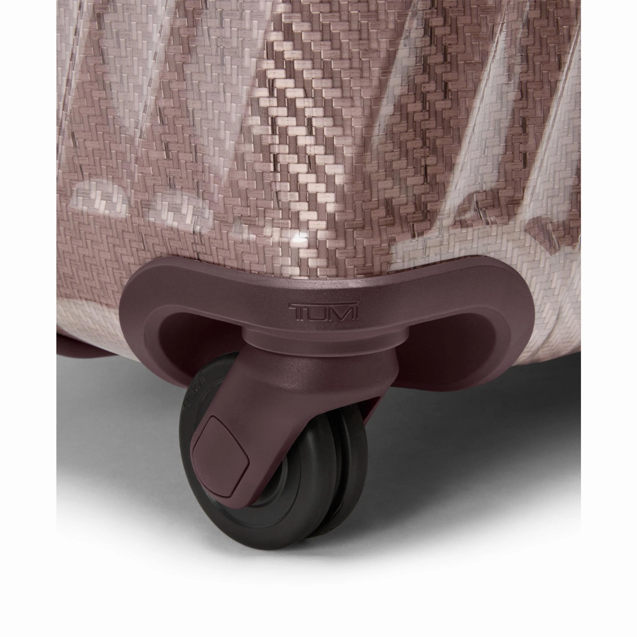 TUMI 19 Degree Lite Extended Trip 4 Wheeled Packing Case