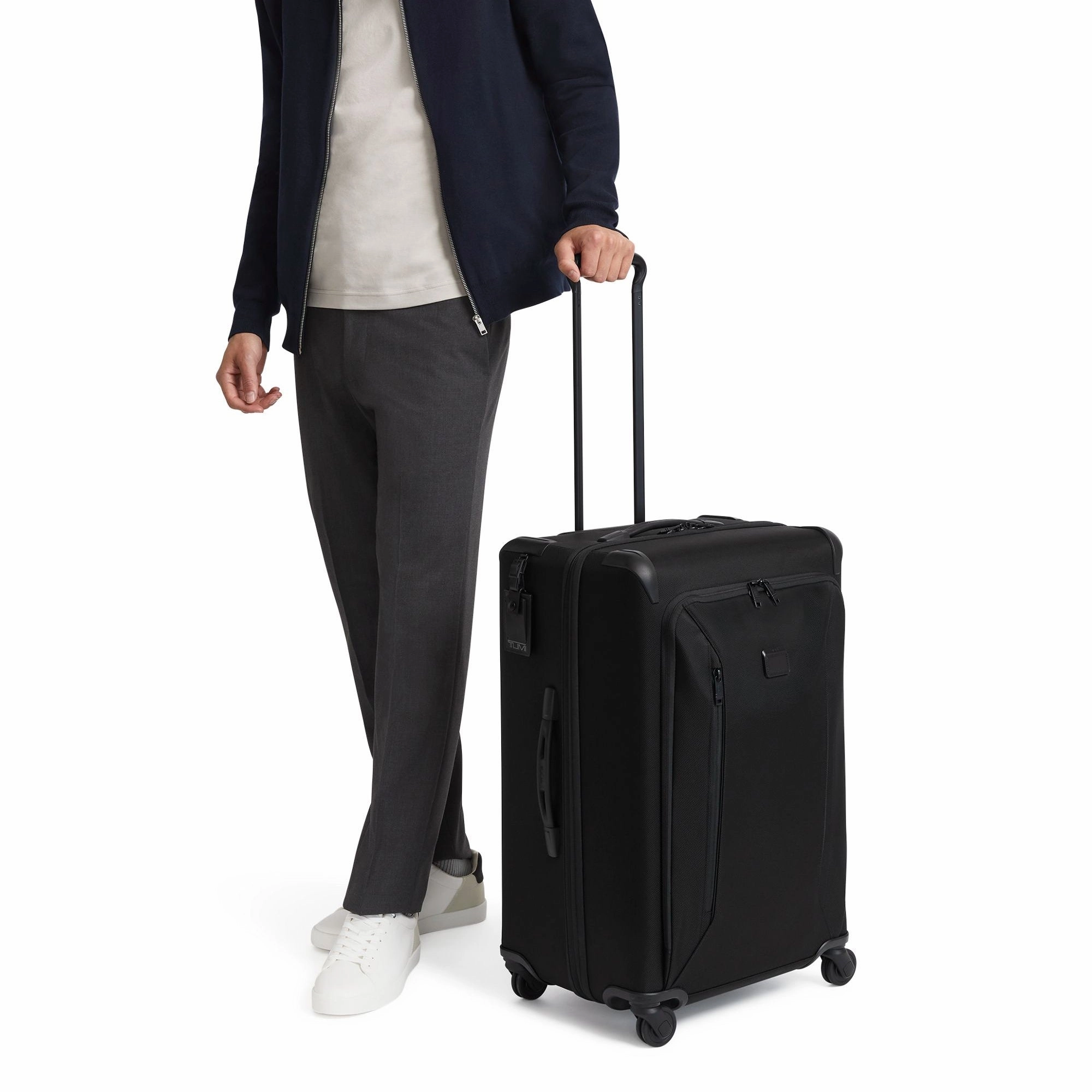 Tumi Aero tour Short Trip Expandable 4 Wheeled Packing Case // Black