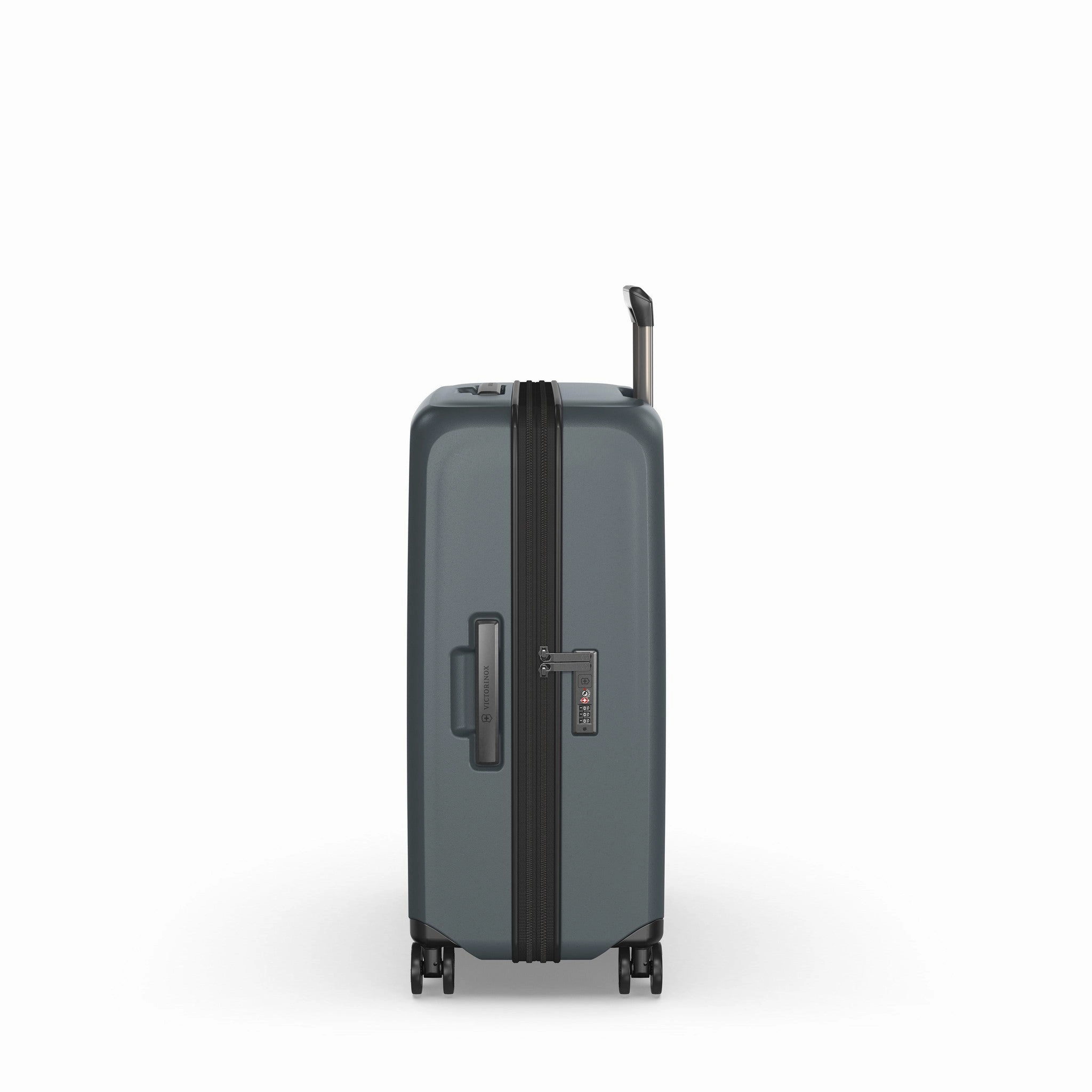 Victorinox Airox Advanced Medium Hardside Case