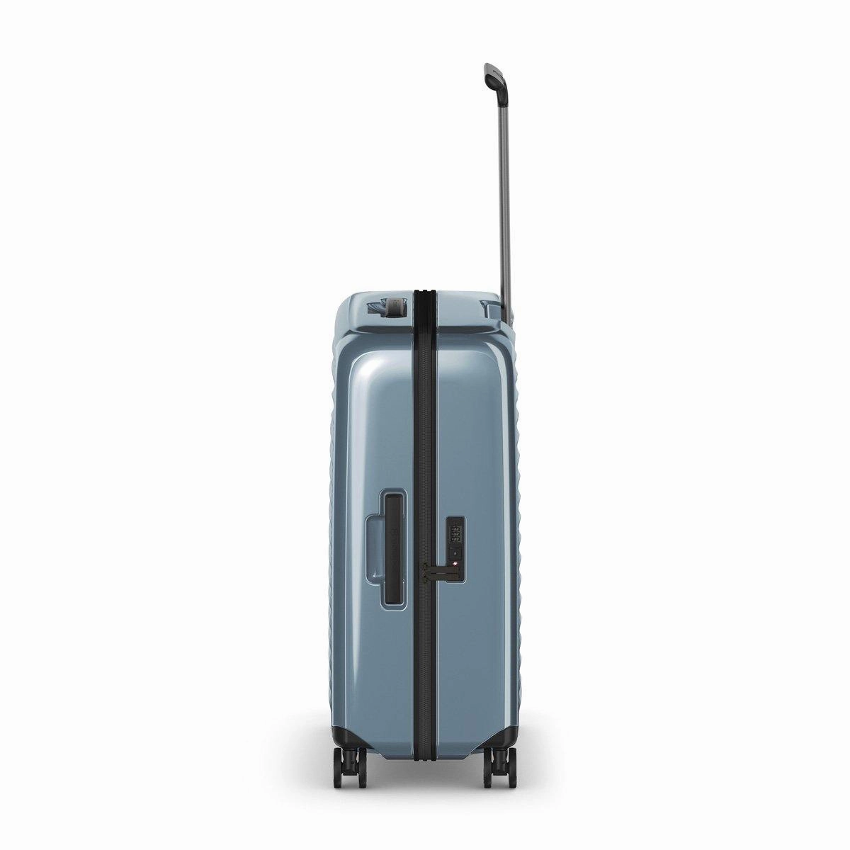 Victorinox Airox Medium 4-Wheel Medium Luggage