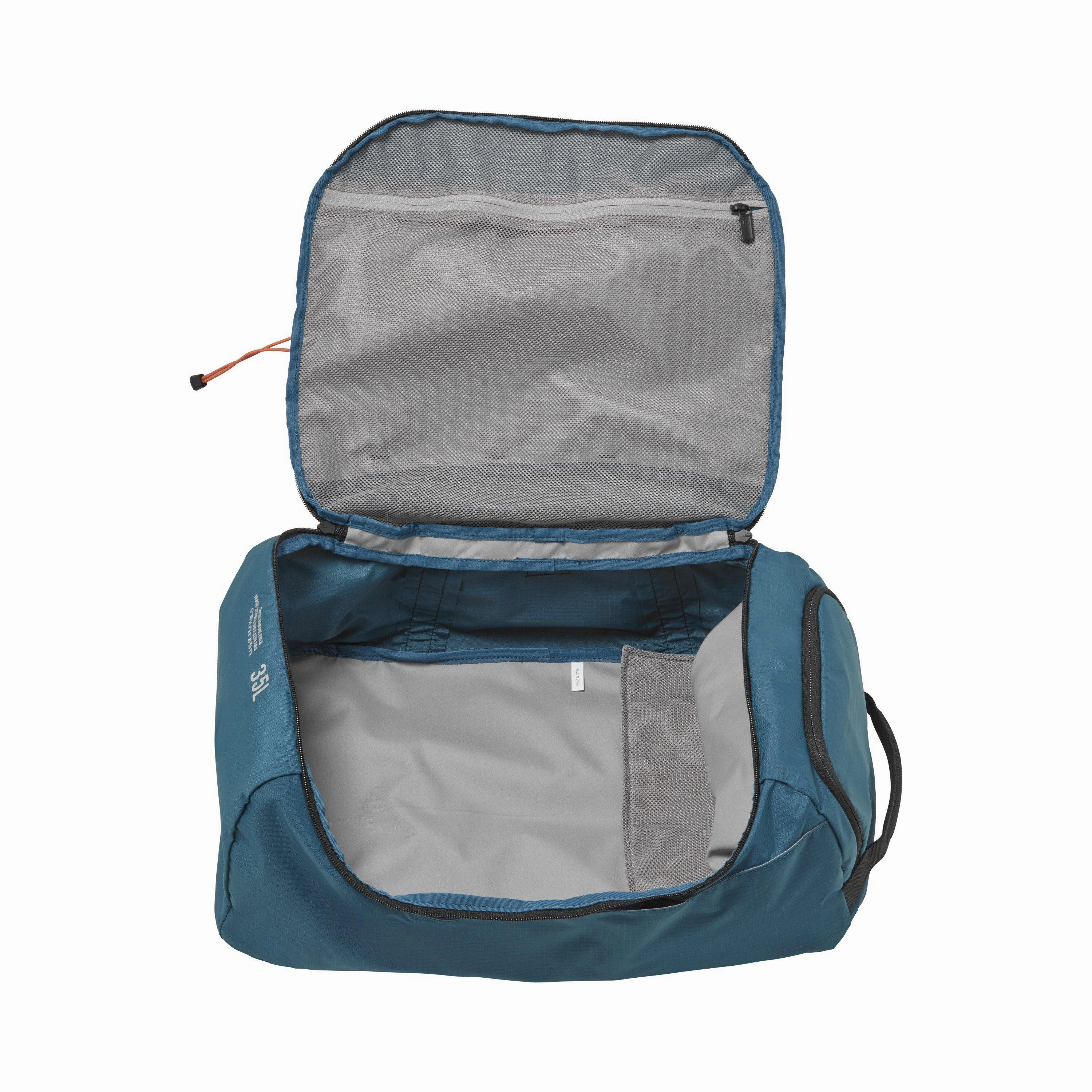 Victorinox Altmont Active Lightweight 2-In-1 Duffel Backpack
