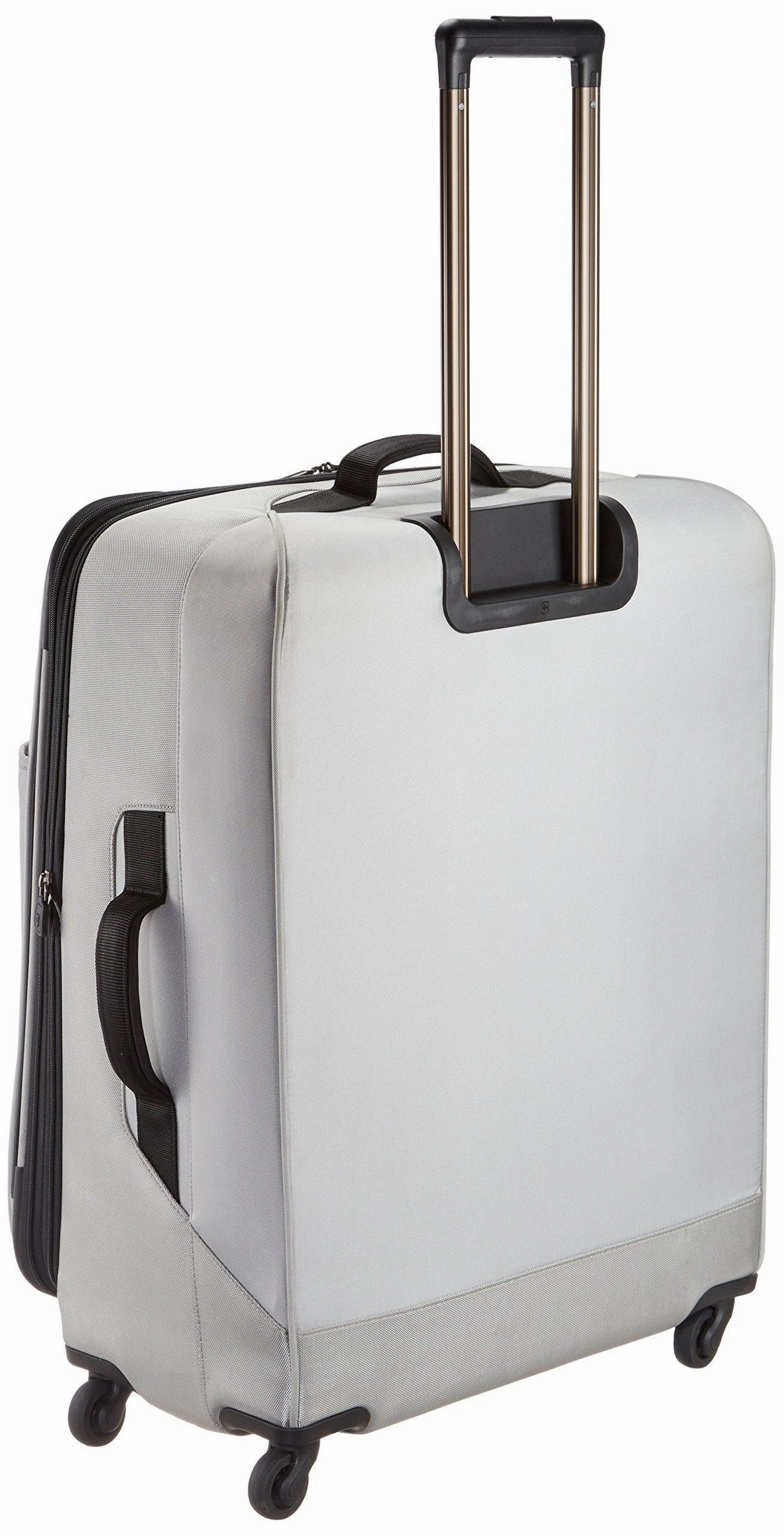 Victorinox Avolve 2.0 27" 4-Wheel Medium Luggage