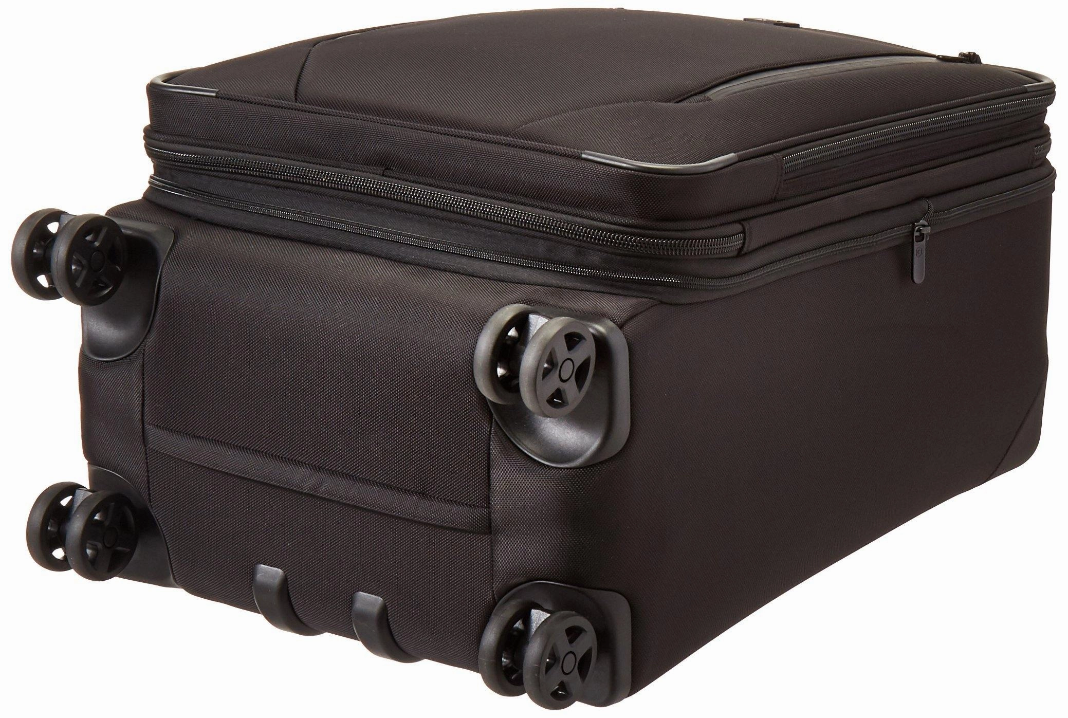 Victorinox Lexicon 2.0 Checked-Medium (26") 4-Wheel Medium Luggage