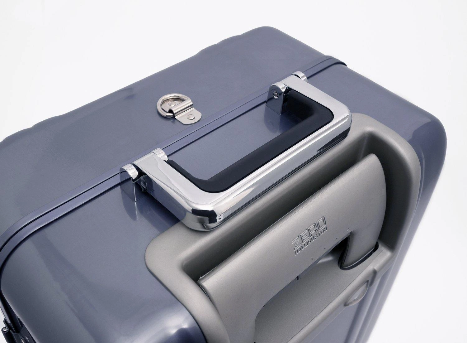 ZERO Halliburton Classic 21in Polished Carry On Suiter Suitcase