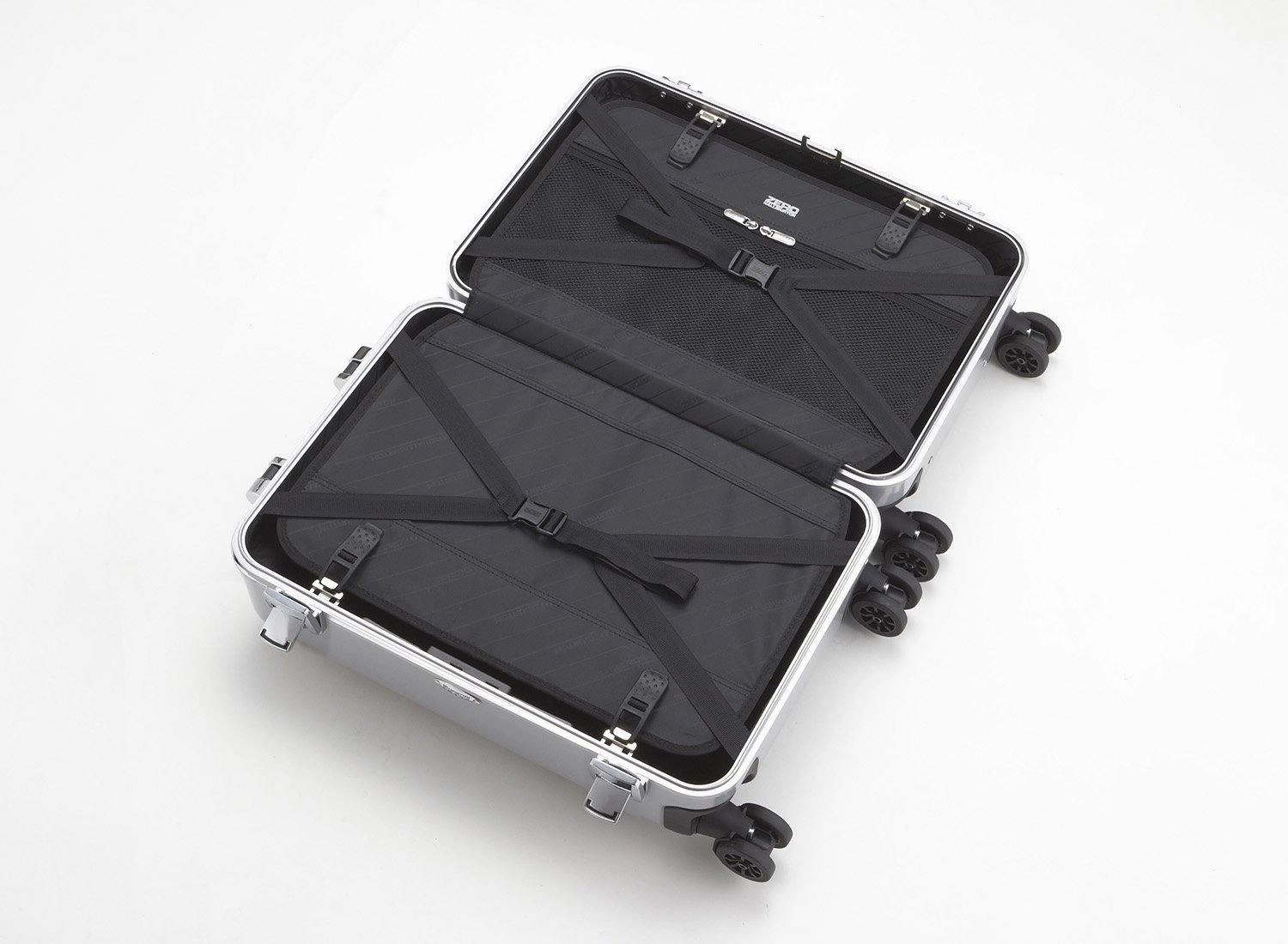 ZERO Halliburton Classic Polycarbonate 22" 4-Wheel Carry-On Luggage