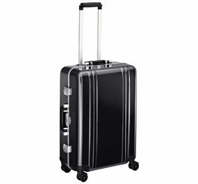 ZERO Halliburton Classic Polycarbonate 24" 4-Wheel Medium Luggage