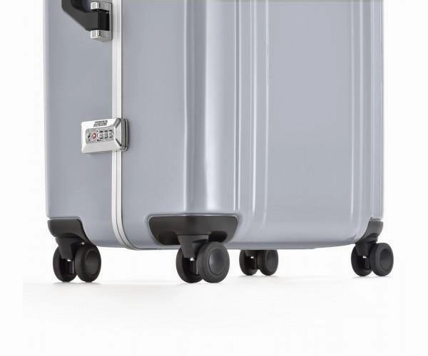 ZERO Halliburton Classic Polycarbonate 2.0 22" 4-Wheel Carry-On Luggage