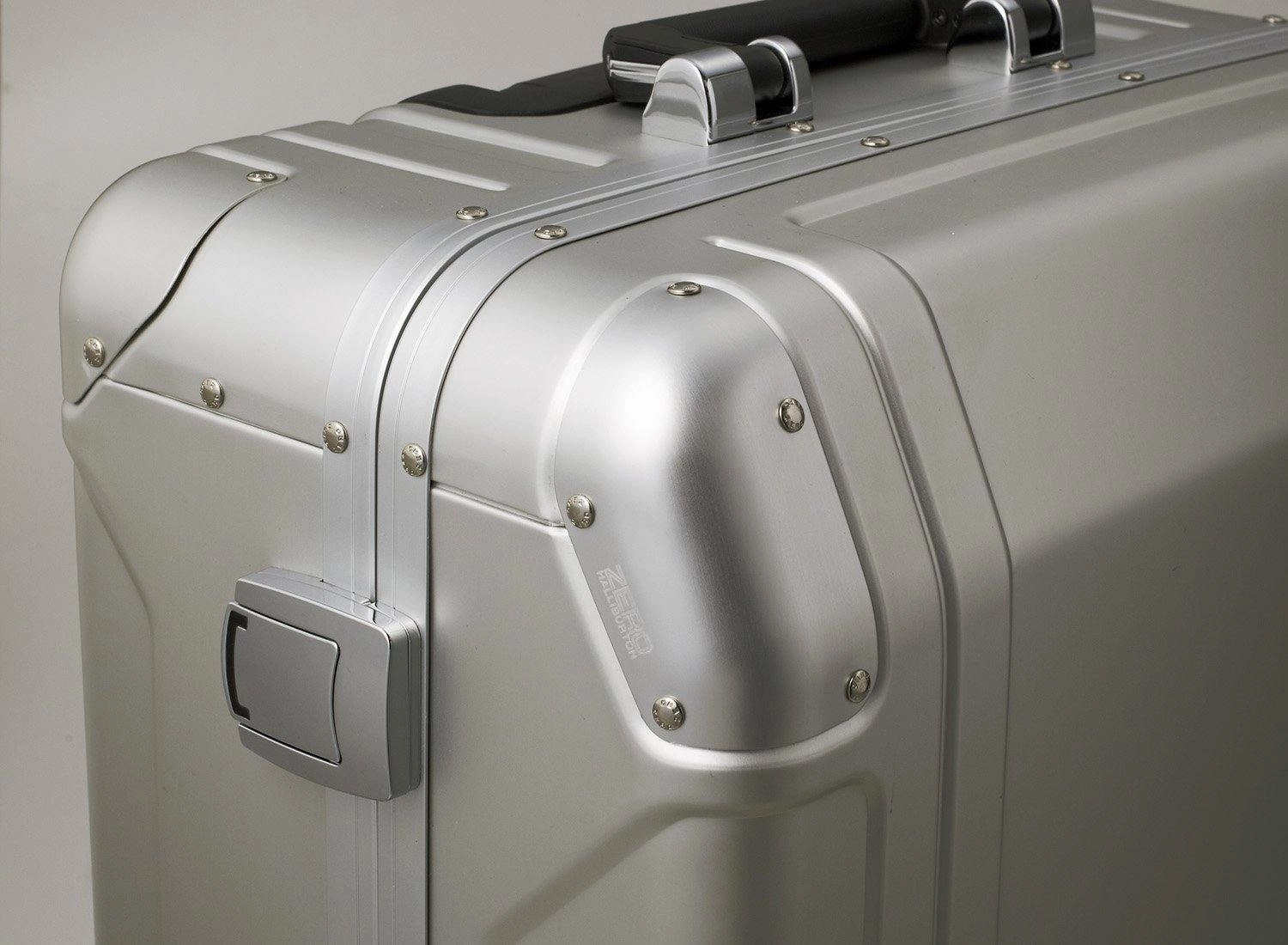 ZERO Halliburton Geo Aluminum 26" 4-Wheel Medium Luggage