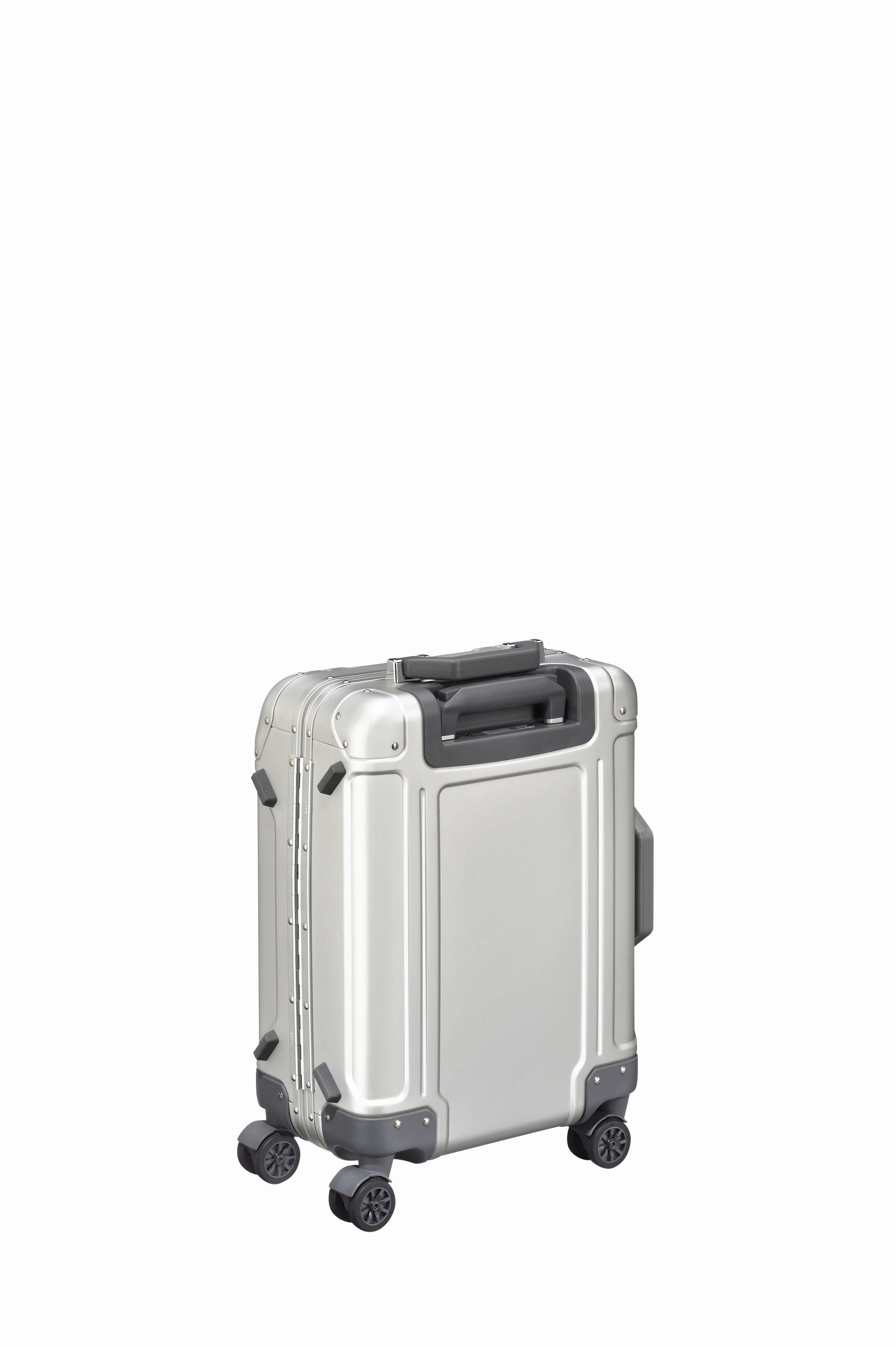 ZERO Halliburton GEO Aluminum 3.0 22" 4-Wheel Carry-On Luggage