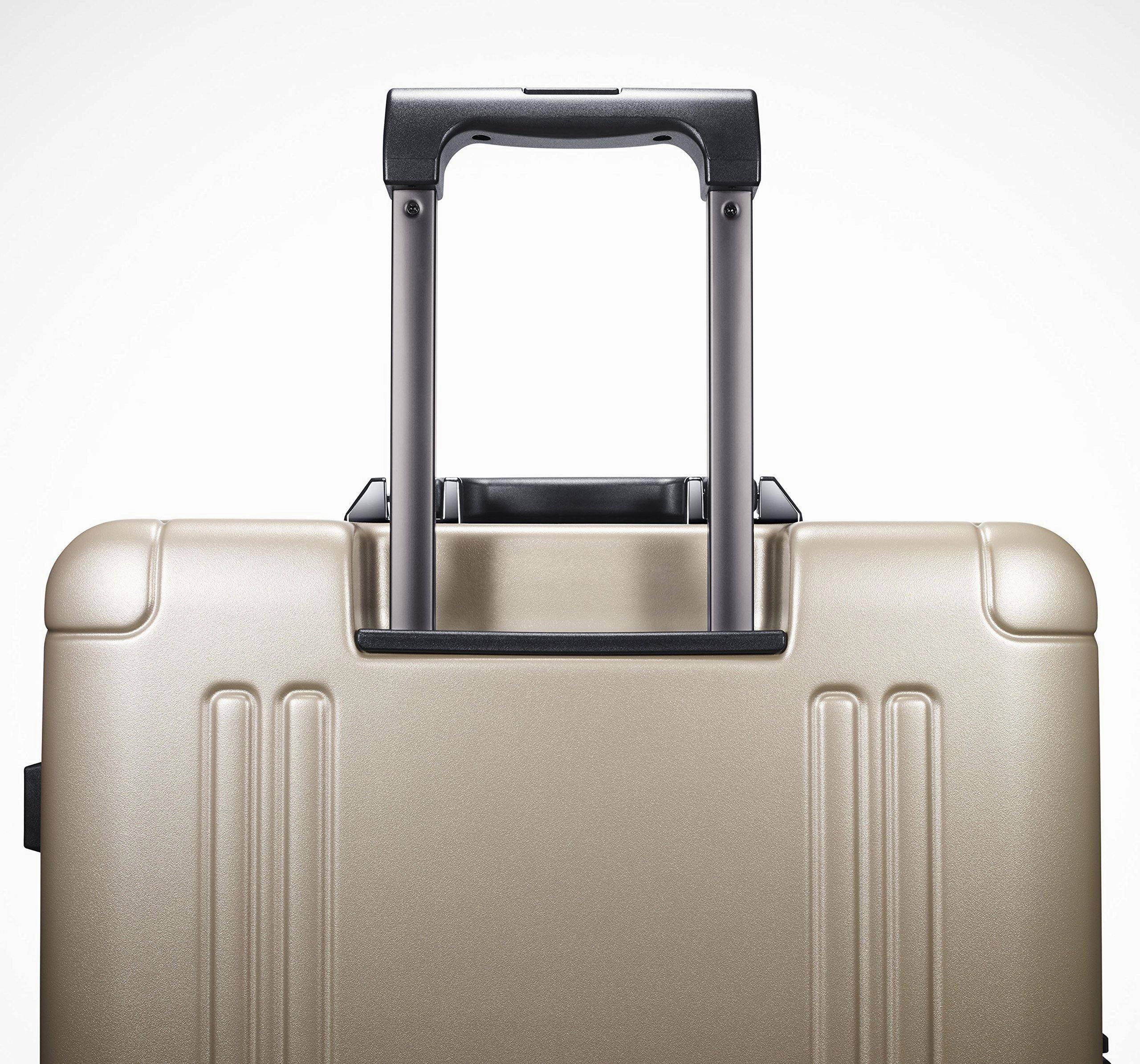 ZERO Halliburton Zro 22" Domestic Carry-On 4-Wheel Spinner Zro22-Gm